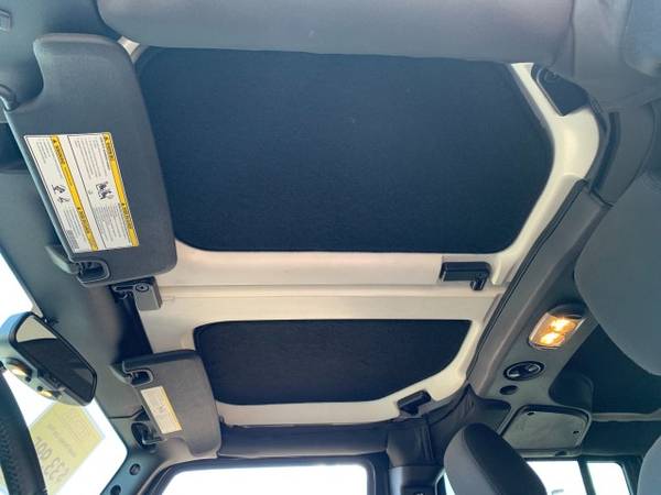 2016 Jeep Wrangler Unlimited Black Clearcoat For Sale GREAT PRICE! for sale in Eugene, OR – photo 11