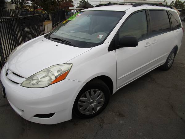XXXXX 2007 Toyota Sienna LE / 1 OWNER Clean TITLE Excellent... for sale in Fresno, CA – photo 5