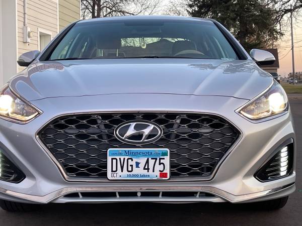 2018 Hyundai Sonata limited - cars & trucks - by dealer - vehicle... for sale in Newport, MN – photo 2