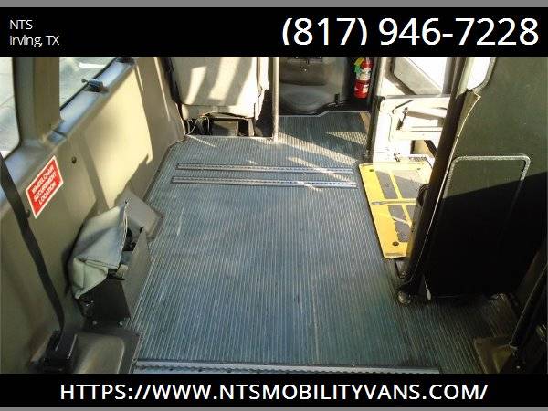 09 FORD E350 ADA VAN MOBILITY HANDICAPPED WHEELCHAIR LIFT ALL SERVICED for sale in Irving, TN – photo 6