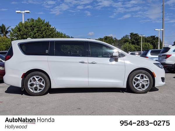 2017 Chrysler Pacifica Touring Plus SKU:HR816937 Mini-Van - cars &... for sale in Hollywood, FL – photo 5