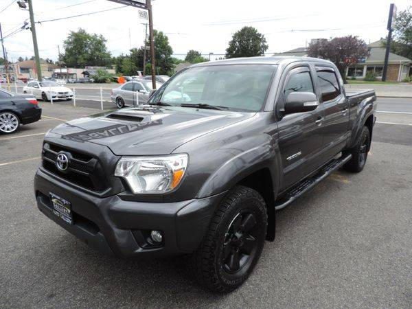 2015 Toyota Tacoma 4WD Double Cab LB V6 AT (Natl) - WE FINANCE... for sale in Lodi, NJ – photo 4