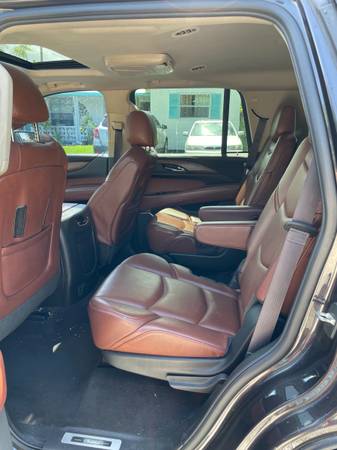 2015 Cadillac Escalade ESV 4x4 - - by dealer - vehicle for sale in Hollywood, FL – photo 8