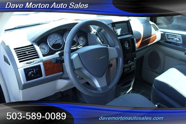 2008 Chrysler Town & Country Touring - - by dealer for sale in Salem, OR – photo 9
