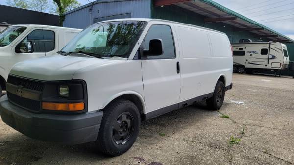 2003 Chevy Express 1500 for sale in Lexington, KY – photo 2