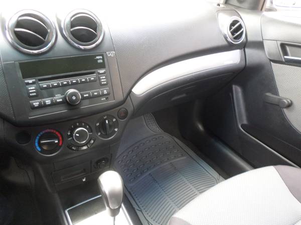 2009 Pontiac G3 * Hatchback* Great on Gas*Clean and Reliable! for sale in New Haven, CT – photo 15