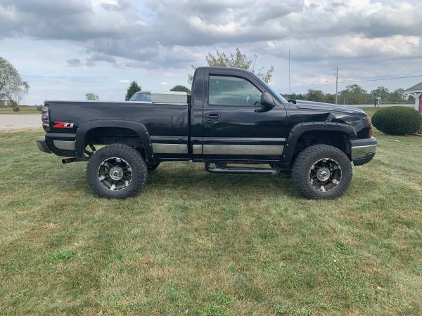 2004 Lifted Chevy Z71 for sale in Trafalgar, IN – photo 6