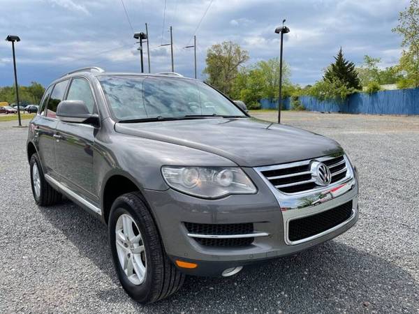 2009 Volkswagen Touareg - V6 Clean Carfax, Heated Leather, Sunroof for sale in Dagsboro, DE 19939, DE – photo 6