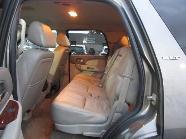 2009 GMC YUKON SLT - CLEAN CAR FAX - AS IS TRADED VEHICLE - 3RD ROW... for sale in Scranton, PA – photo 12
