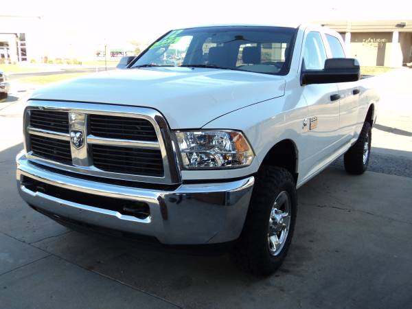 2012 RAM 2500 Crew Cab 4X4 - cars & trucks - by dealer - vehicle... for sale in Topeka, KS – photo 3
