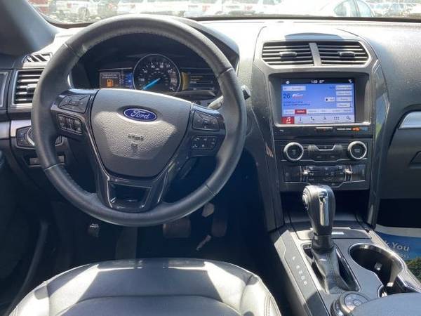 2018 Ford Explorer XLT SUV - - by dealer - vehicle for sale in Patchogue, NY – photo 8