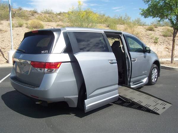 2016 Honda Odyssey EX-L Wheelchair Handicap Mobility Van - cars & for sale in Phoenix, CA – photo 3