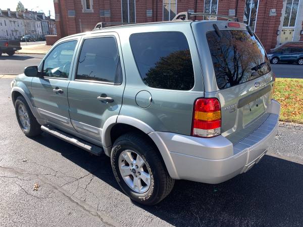 2007 FORD ESCAPE - XLT - 3.0L V6 - 4WD - GREAT MILES & RUNS GREAT!!... for sale in York, PA – photo 3