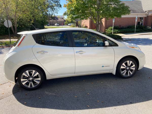 2015 Nissan Leaf SL - cars & trucks - by owner - vehicle automotive... for sale in Skyland, NC – photo 5