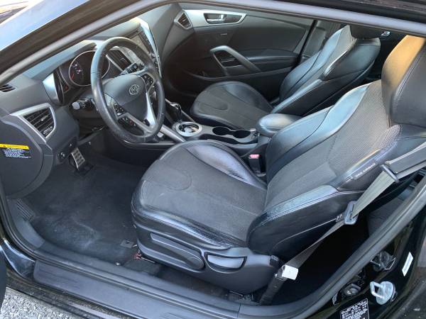 2012 Hyundai Veloster - cars & trucks - by owner - vehicle... for sale in Bristow, District Of Columbia – photo 4