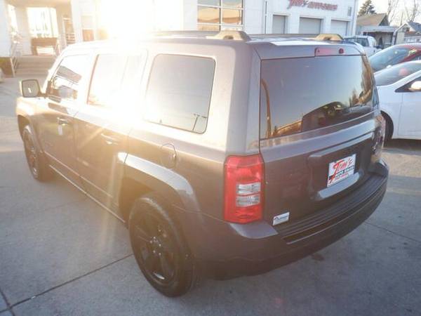 2015 Jeep Patriot Altitude Edition - cars & trucks - by dealer -... for sale in Des Moines, IA – photo 5