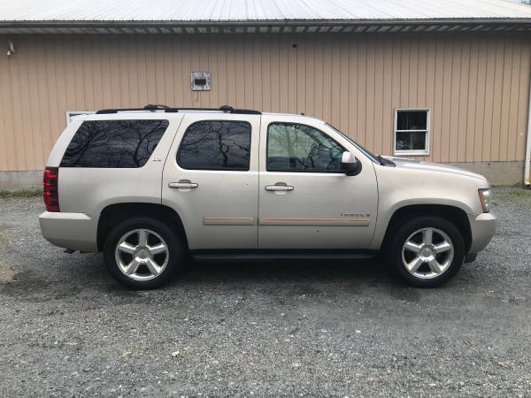 2007 Chevy Tahoe LTZ 4WD - cars & trucks - by owner - vehicle... for sale in Earlysville, VA – photo 6