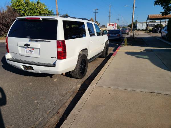 07 Chevy Suburban Lifted - cars & trucks - by owner - vehicle... for sale in Lompoc, CA – photo 4