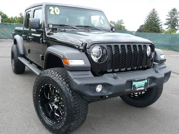 BRAND NEW: 2020 Jeep Gladiator Black Out Edition !!! - cars & trucks... for sale in East Windsor, MA – photo 24