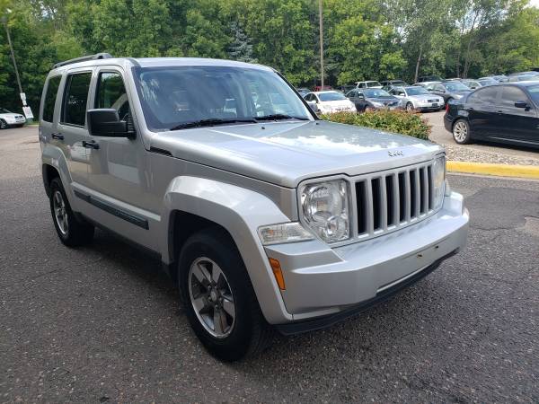 2008 JEEP LIBERTY SPORT 4WD,, Clean carfax for sale in Minneapolis, MN – photo 3