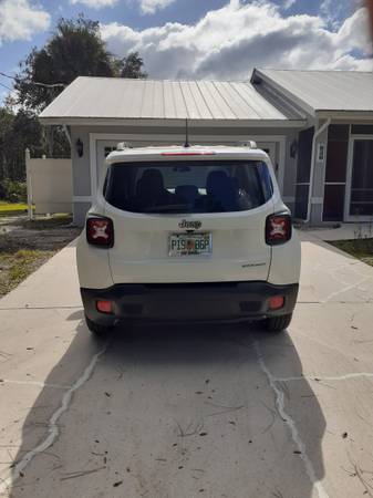 2017 Jeep Renegade Sport - cars & trucks - by owner -... for sale in Naples, FL – photo 2