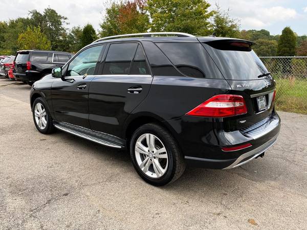 Mercedes Benz ML 350 4x4 AWD Sunroof Navigation Bluetooth SUV Towing... for sale in Columbus, GA – photo 4