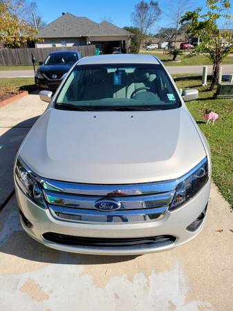 2010 Ford SE Fusion Low Miles - cars & trucks - by owner - vehicle... for sale in Hammond, LA