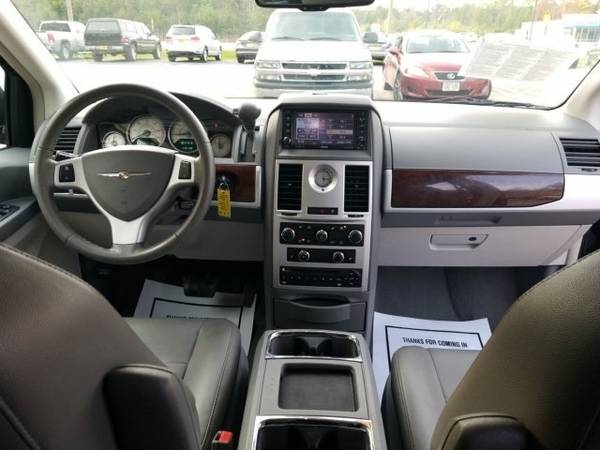 2010 Chrysler Town Country Touring for sale in Oconto, WI – photo 21