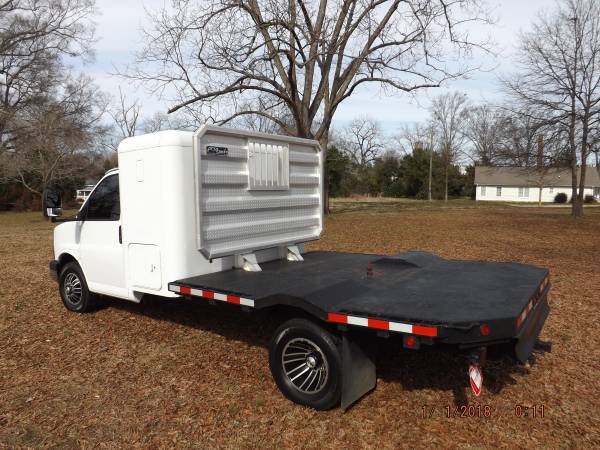2010 CHEVY G4500 DIESEL, CUSTOM HAULER WITH SLEEPER ! ONLY 59K! LOOK for sale in Experiment, GA – photo 4