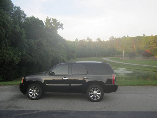 2008 Yukon Denali AWD - Excellent Condition! for sale in Thomasville, NC – photo 2