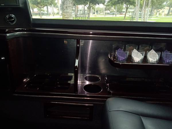 2014 LINCOLN MKT 72-INCH LIMOUSINE FOR SALE #631 - cars & trucks -... for sale in Los Angeles, GA – photo 3