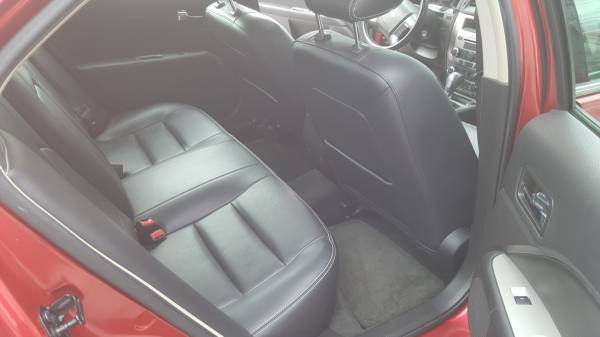 2012 Ford Fusion SEL, Runs Great! Leather! Loaded! ONLY $5900!! -... for sale in New Albany, KY – photo 8