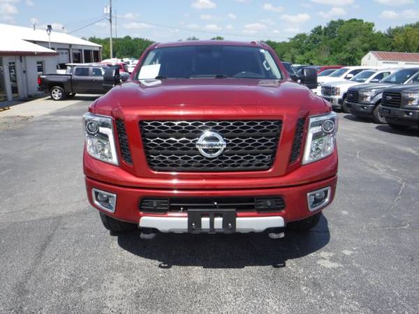 2016 Nissan TITAN XD Crew Cab 4WD PRO-4X Pickup 4D 6 1/2 ft Trades Wel for sale in Harrisonville, MO – photo 13