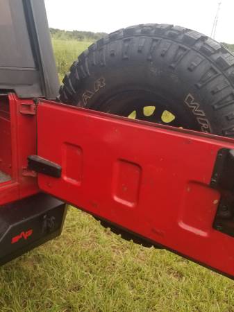 JEEP WRANGLER YJ -- GREAT CONDITION - TONS OF NEW PARTS for sale in Sebastian, FL – photo 17
