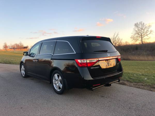 2011 Honda Odyssey Touring Elite 1 Owner Non Smoker No Issues - cars... for sale in Louisville, KY – photo 6