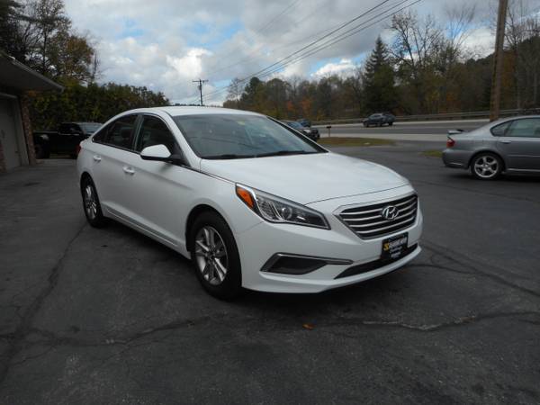 2016 Hyundai Sonata SE - - by dealer - vehicle for sale in Cass Lake, VT – photo 7