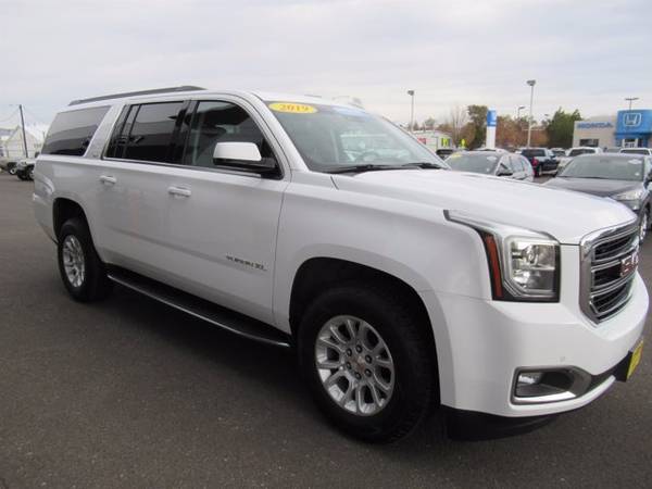 2019 GMC Yukon Slt - cars & trucks - by dealer - vehicle automotive... for sale in Grand Junction, CO – photo 2