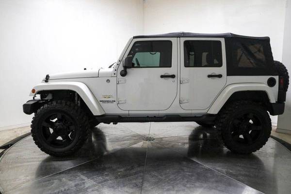 2015 Jeep WRANGLER UNLIMITED SAHARA LIFTED 4x4 LOW MILES SOFT TOP for sale in Sarasota, FL – photo 2