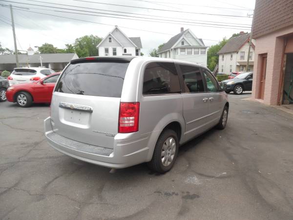 2010 Chrysler Town and Country - cars & trucks - by dealer - vehicle... for sale in New Britain, CT – photo 3