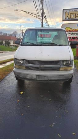 2005 Chevy Astro Van - cars & trucks - by owner - vehicle automotive... for sale in Rosedale, MD – photo 2