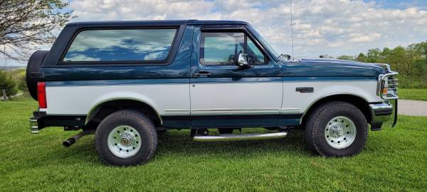 1994 Ford Bronco XLT 4x4 For Sale for sale in Cynthiana, KY – photo 6