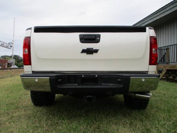 4.5" LIFTED 2012 CHEVY LTZ CREW 20X12 33X12.50 *STANCED *LEATHER CHEAP for sale in KERNERSVILLE, NC – photo 6