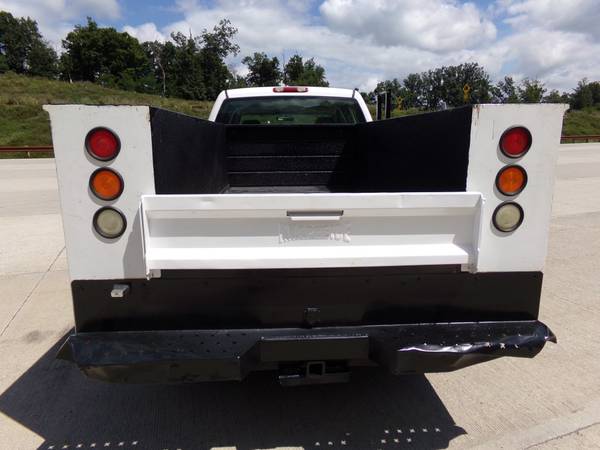 2006 Chevy 2500HD Diesel/4x4 8' Service Truck for sale in Medley, District Of Columbia – photo 4