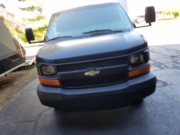 2006 CHEVY EXPRESS BOX TRUCK RUNS LIKE NEW - - by for sale in Rochester , NY – photo 4