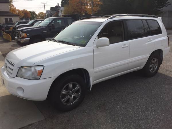 2007 Toyota Highlander Limited - cars & trucks - by dealer - vehicle... for sale in RUMFORD, ME – photo 2