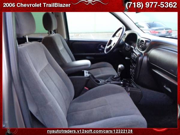 2006 Chevrolet TrailBlazer 4dr 4WD LT for sale in Valley Stream, NY – photo 17