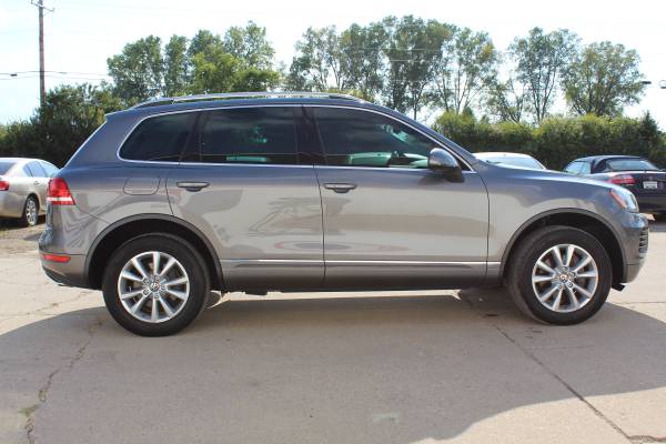 2014 Volkswagen Touareg Sport AWD*Only 65k*$299 Per Month* - cars &... for sale in Fitchburg, WI – photo 6