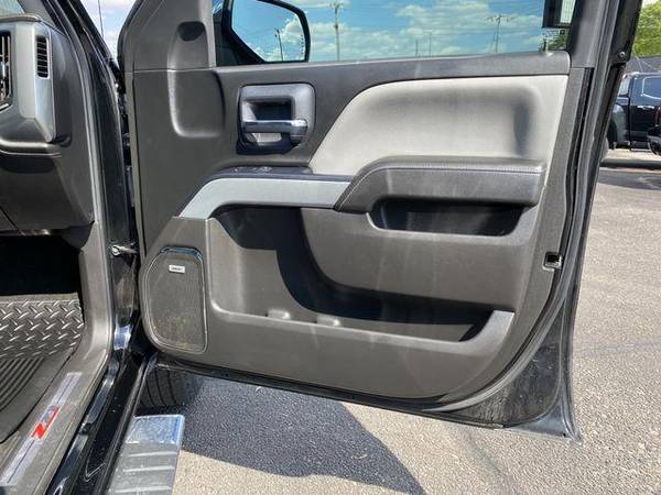 2018 Chevrolet Chevy Silverado 1500 Crew Cab Z71 LTZ Pickup 4D 5 3/4 for sale in Fremont, NE – photo 16