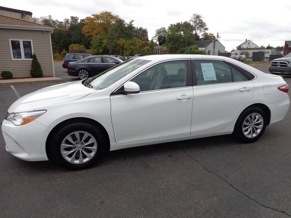 ****2015 TOYOTA CAMRY LE-ONLY 49,000 MILES-WHITE-SERVICED-100% MINT for sale in East Windsor, CT – photo 5