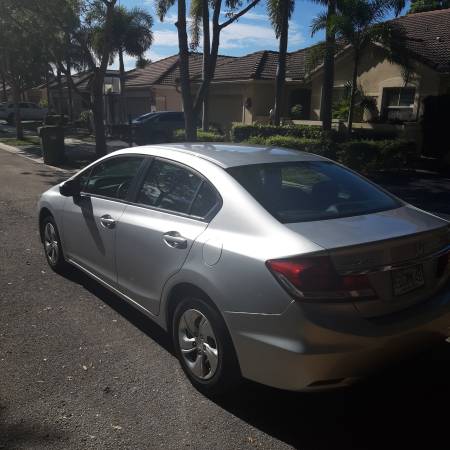 Honda Civic LX 2015 (LEATHER SEATS) - cars & trucks - by owner -... for sale in Fort Lauderdale, FL – photo 5